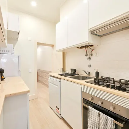 Charming 3Br Apt W/ Patio, By Timecooler Lisbon Exterior photo